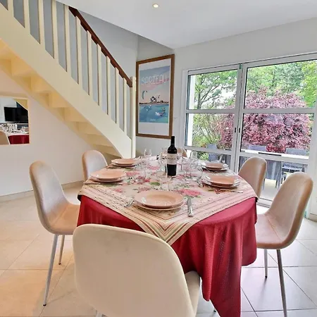 La Maison De Chris Theix